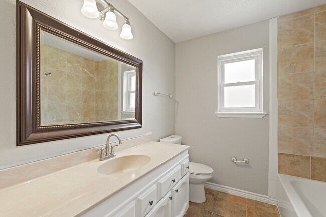 Building Photo - 5834 Fallengate Dr