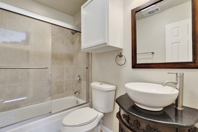 Building Photo - 8888 Tallwood Dr