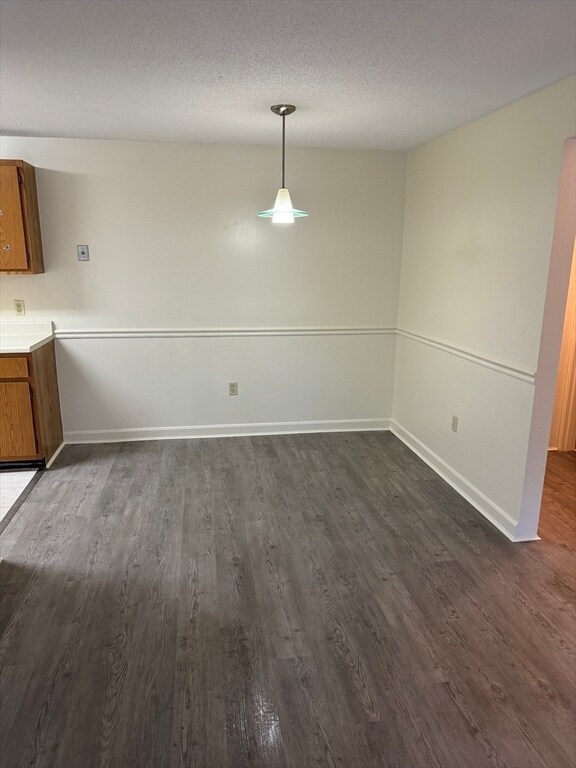 Building Photo - 50 Silver Hill Ln