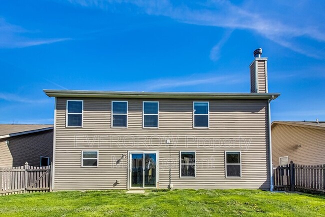 Building Photo - 839 Stonehurst Dr