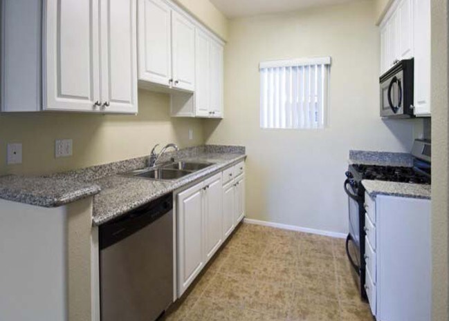 Building Photo - Bonner Casitas Apartments