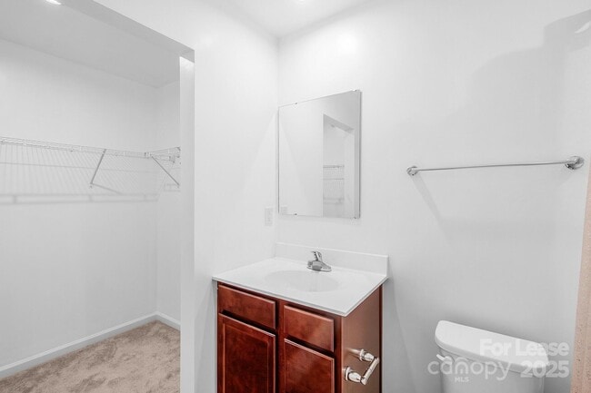 Building Photo - 2715 Sydney Overlook Ln