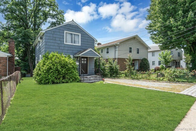 Building Photo - 36B Avenue A