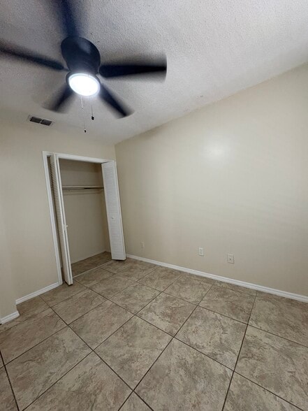 Building Photo - 914 Osceola Trl
