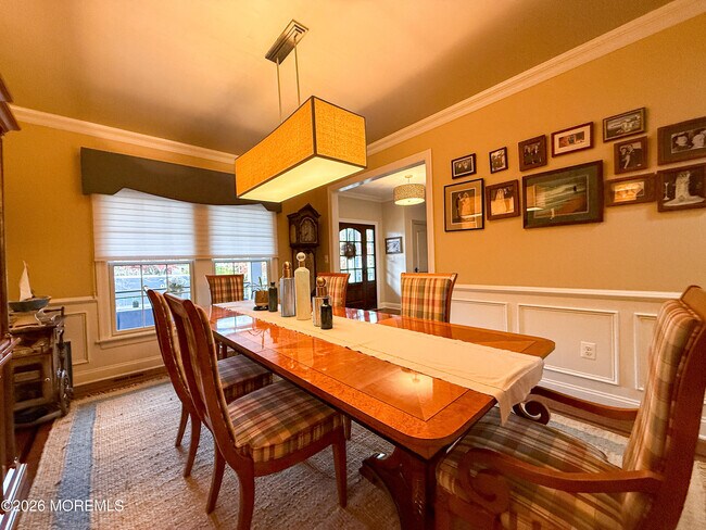 Building Photo - 315 Pitney Ave