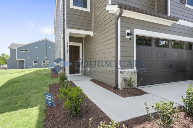 Building Photo - End-Unit Townhome with Loft, Open Floor Plan & Patio, Conveniently Located Near Dining, Shopping,...