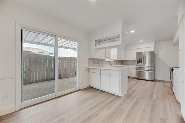 Building Photo - 7426 Woodthrush Dr