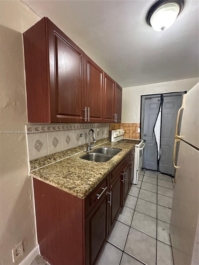 Building Photo - 5797 Flagler St