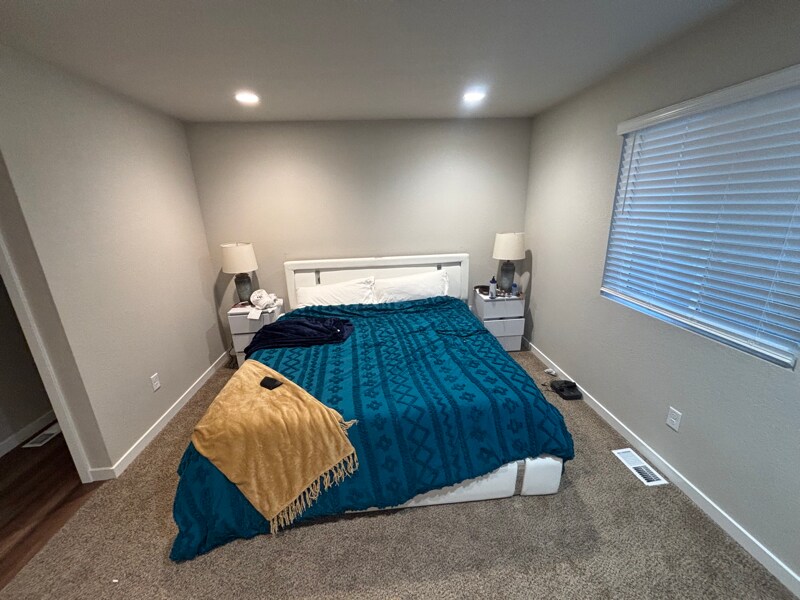 Building Photo - 351 Blanket Flower St