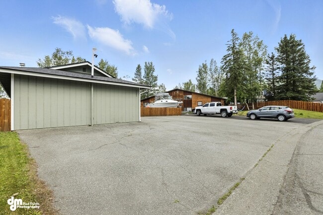 Building Photo - 2 bed 1 bath home