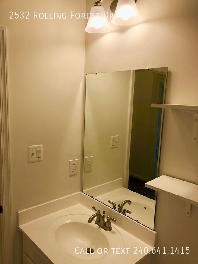 Building Photo - 2532 Rolling Forest Dr