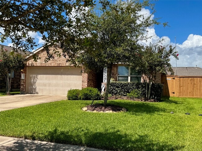 Building Photo - 2213 Del Mar Dr