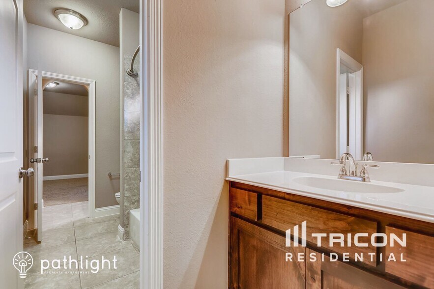 Building Photo - 5301 Runnymede Ct