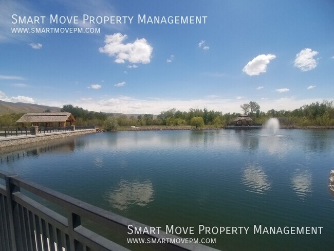 Building Photo - Executive East Boise Townhome on the Green...