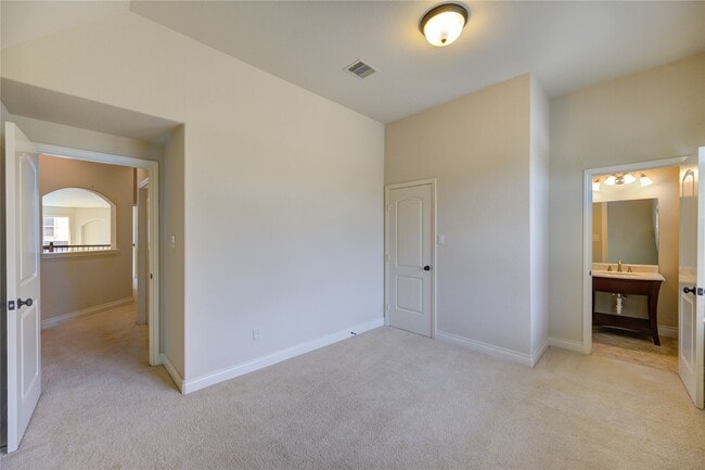 Building Photo - 6730 Sotoria Ln