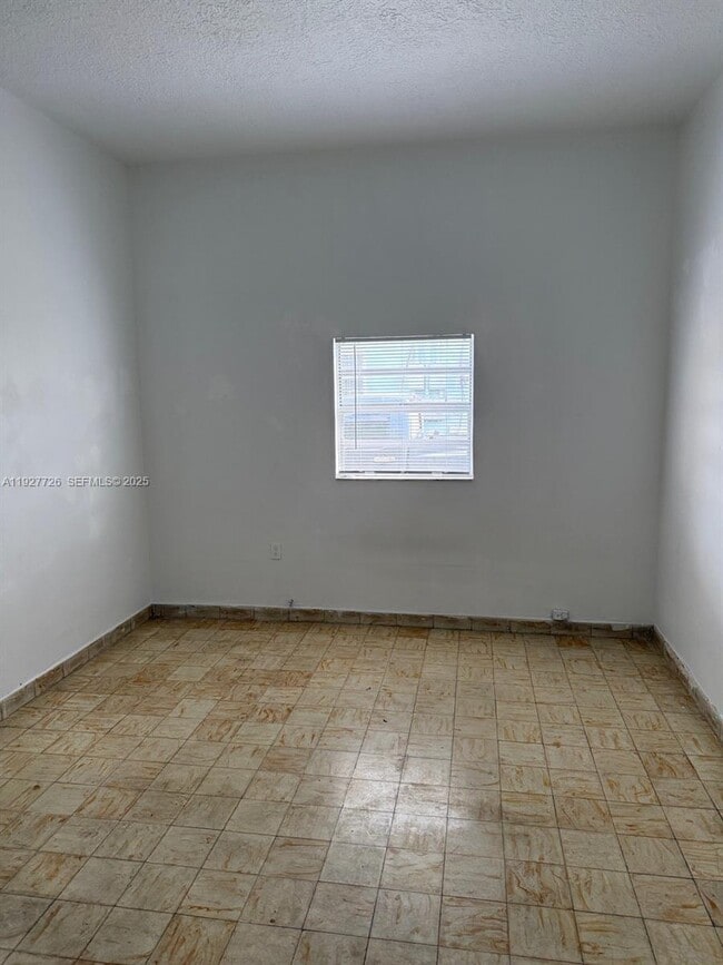 Building Photo - 2978 NW 28th St