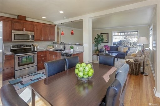 Building Photo - Fantastic East of Market St. home in Kirkland!