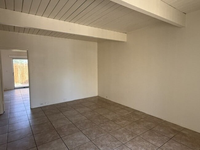 Building Photo - 3750 E Calle De Ricardo