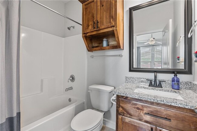 Building Photo - 7702 Dove Holw Dr