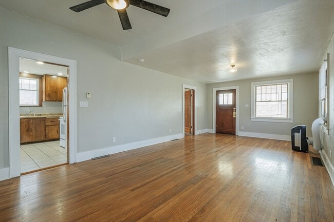 Building Photo - 1258 Colorado Ave