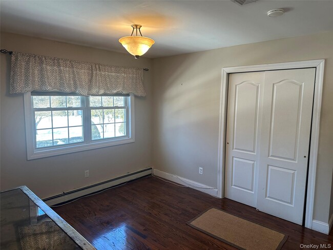 Building Photo - 17 Lee Ave