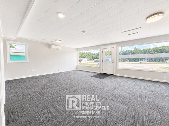 Building Photo - 8620 Portage Rd