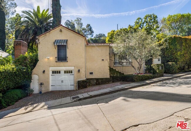 Building Photo - 5918 Canyon Cove