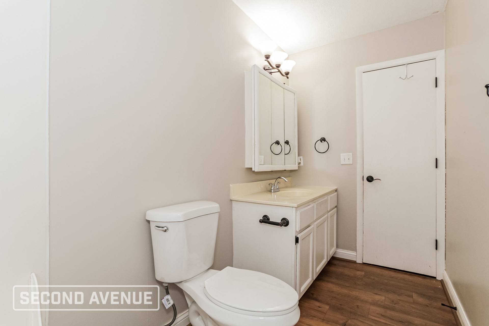 Building Photo - 4384 Mt Alverno Rd