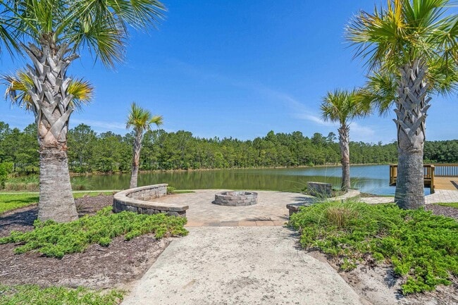 Building Photo - 847 Flowering Br Ave