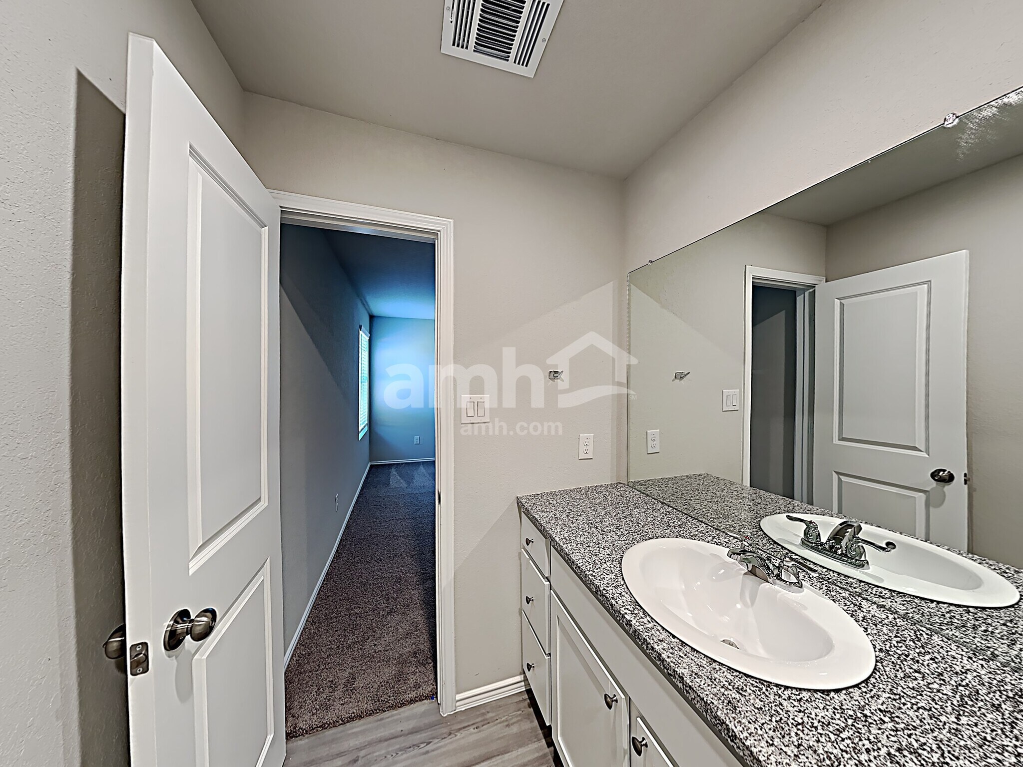 Building Photo - 10507 Varmus Dr