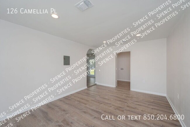 Building Photo - 126 Camellia Pl