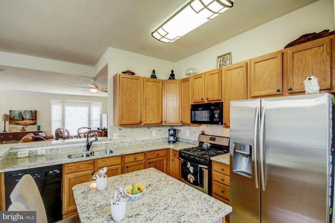 Building Photo - 401 Ashford Ln