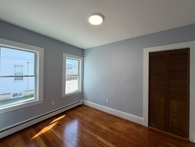 Building Photo - 117 Merrymount Rd