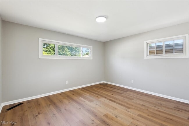 Building Photo - 6411 Nelwood Rd
