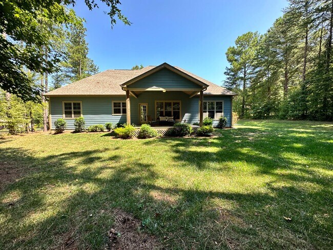 Building Photo - 8643 Amandine Way