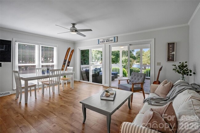 Building Photo - 108 Surfside Rd