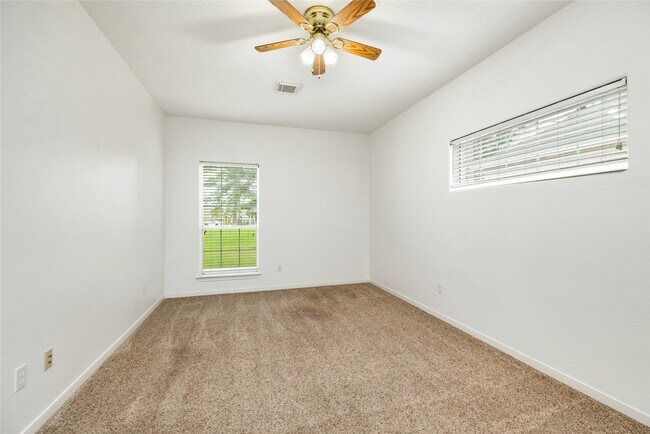 Building Photo - 14874 Cygnus Ct