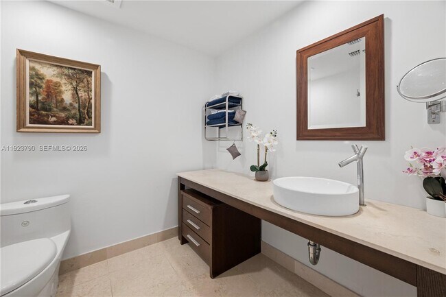 Building Photo - 465 Brickell Ave