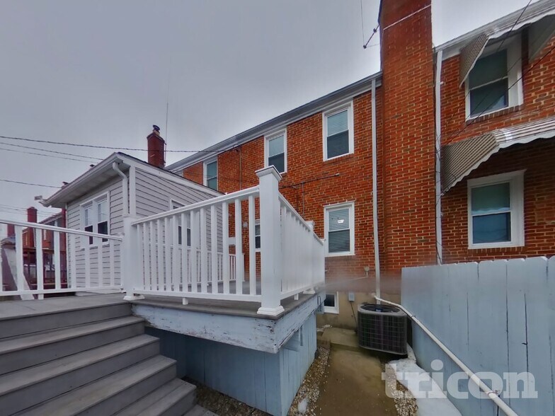 Building Photo - 7908 St Monica Dr