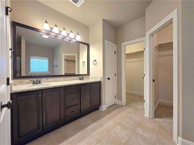 Building Photo - 1804 Justin Dr