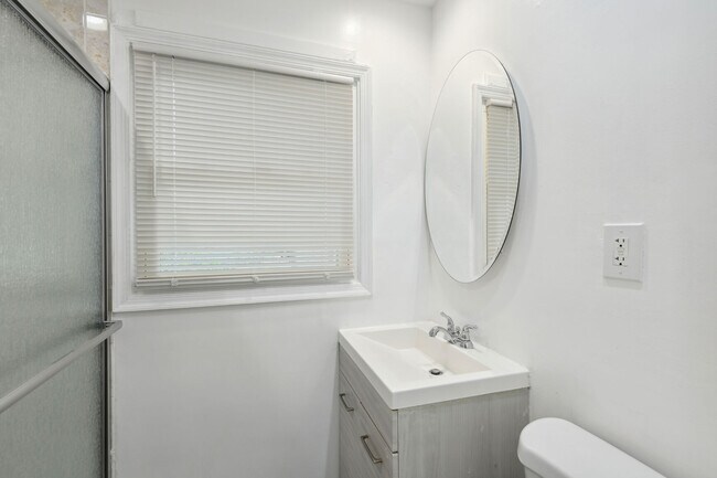 Building Photo - 12507 Starlight Ln