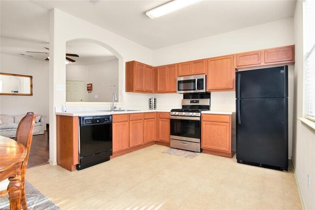 Building Photo - 14416 Lewis Carroll Ln