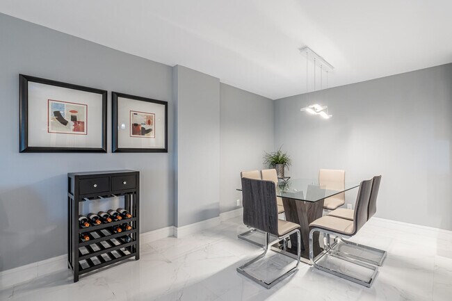 Building Photo - 1111 S Ocean Blvd