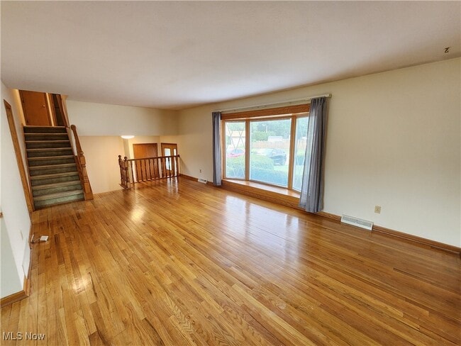 Building Photo - 5650 Cascade Ct