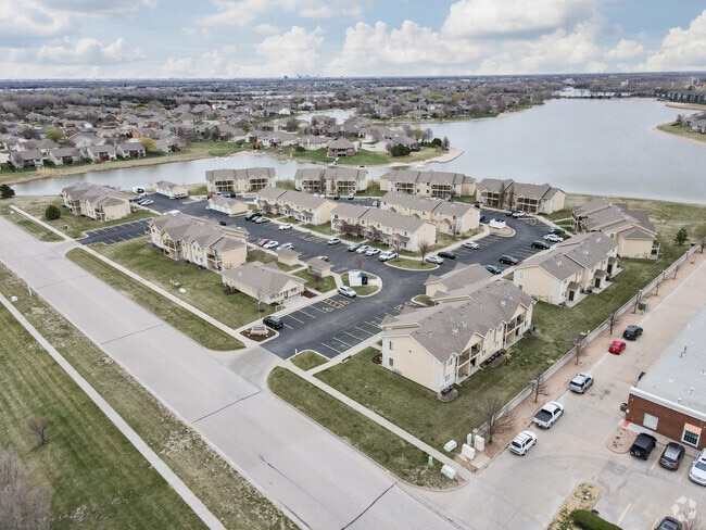 Aerial - Looking Southeast - Ridgeport Apartments and Townhomes