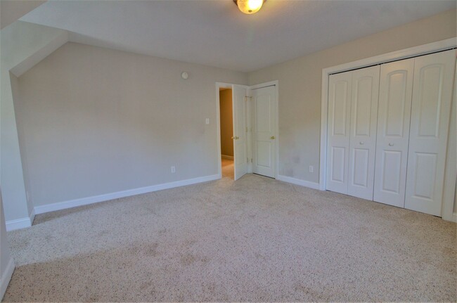 Building Photo - Beautiful 4 Bedroom Home in Sneads Ferry w...