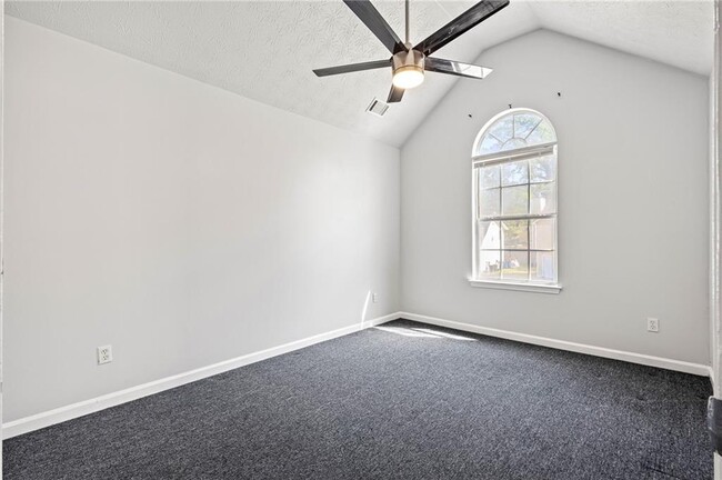 Building Photo - 1297 Quail Hunt Dr