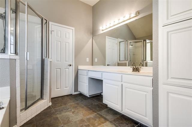 Building Photo - 1214 Sandhurst Ct