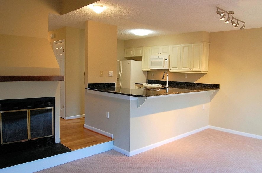 Primary Photo - 2667 Chancer Dr