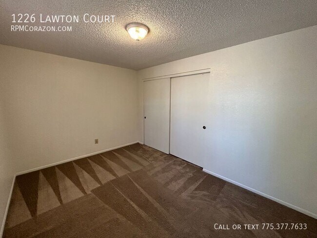 Building Photo - 1226 Lawton Ct